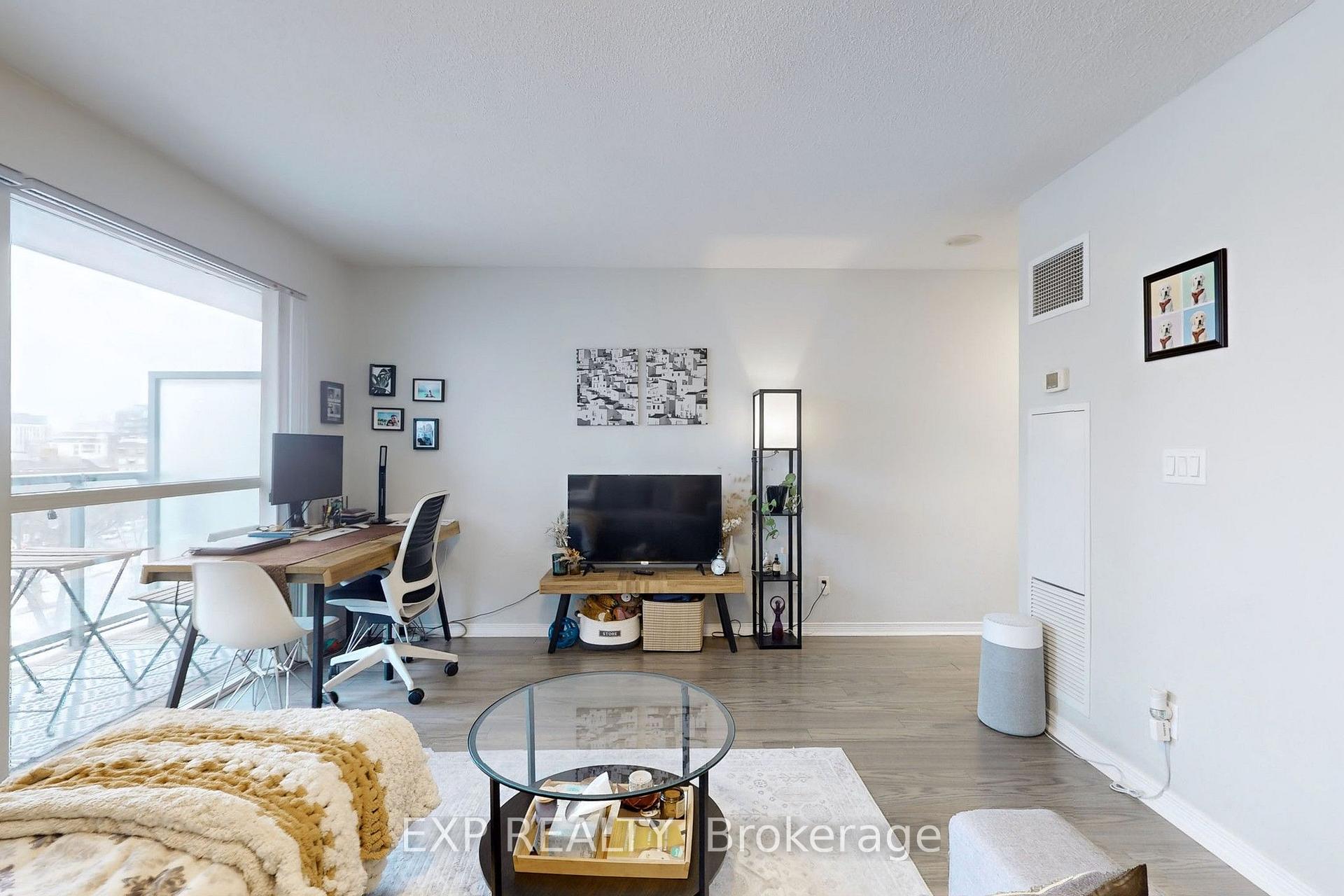 Photo 13 of Unit 817, 352 Front Street W, Toronto, Waterfront Communities — HOMEH