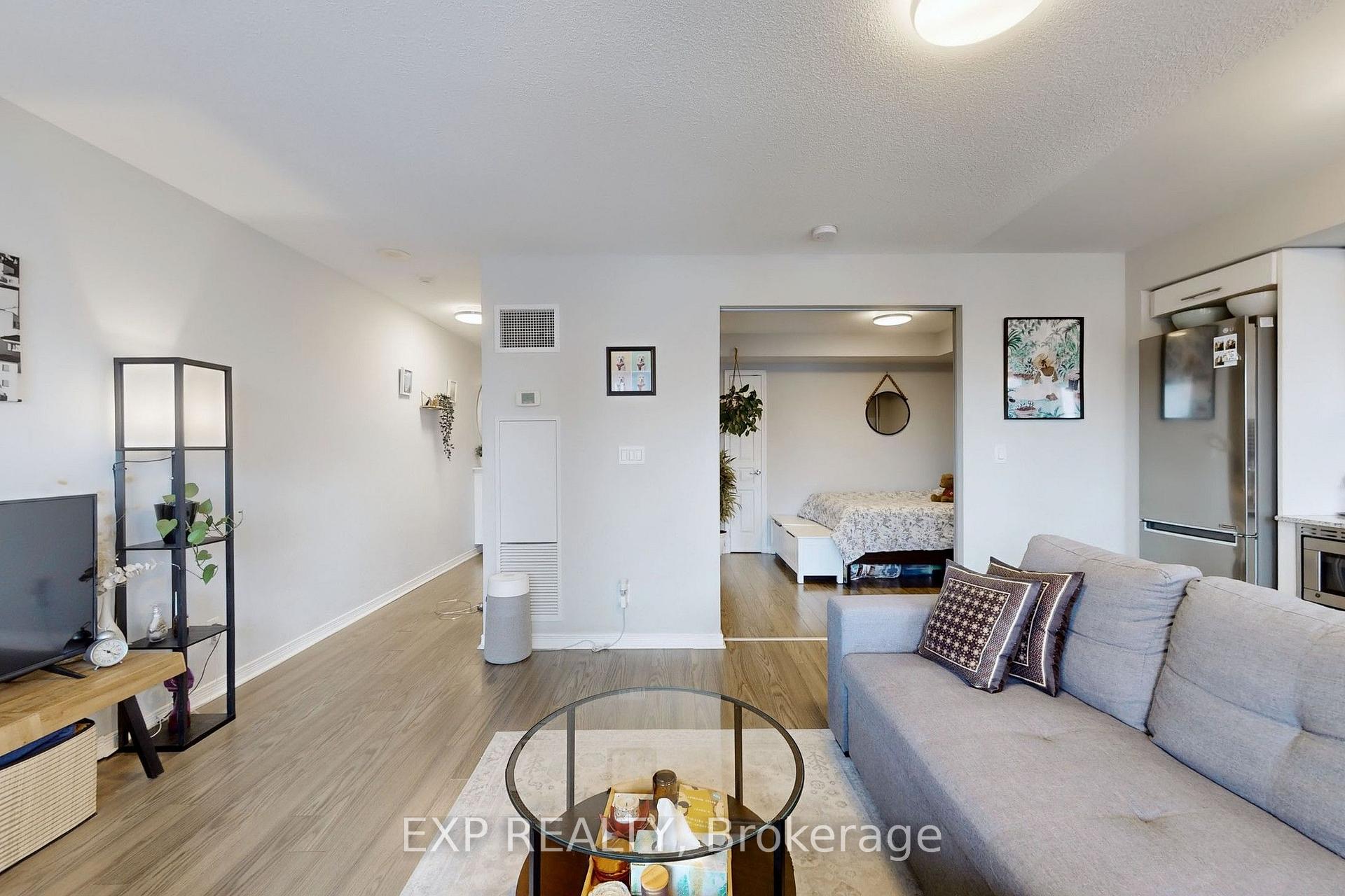 Photo 15 of Unit 817, 352 Front Street W, Toronto, Waterfront Communities — HOMEH