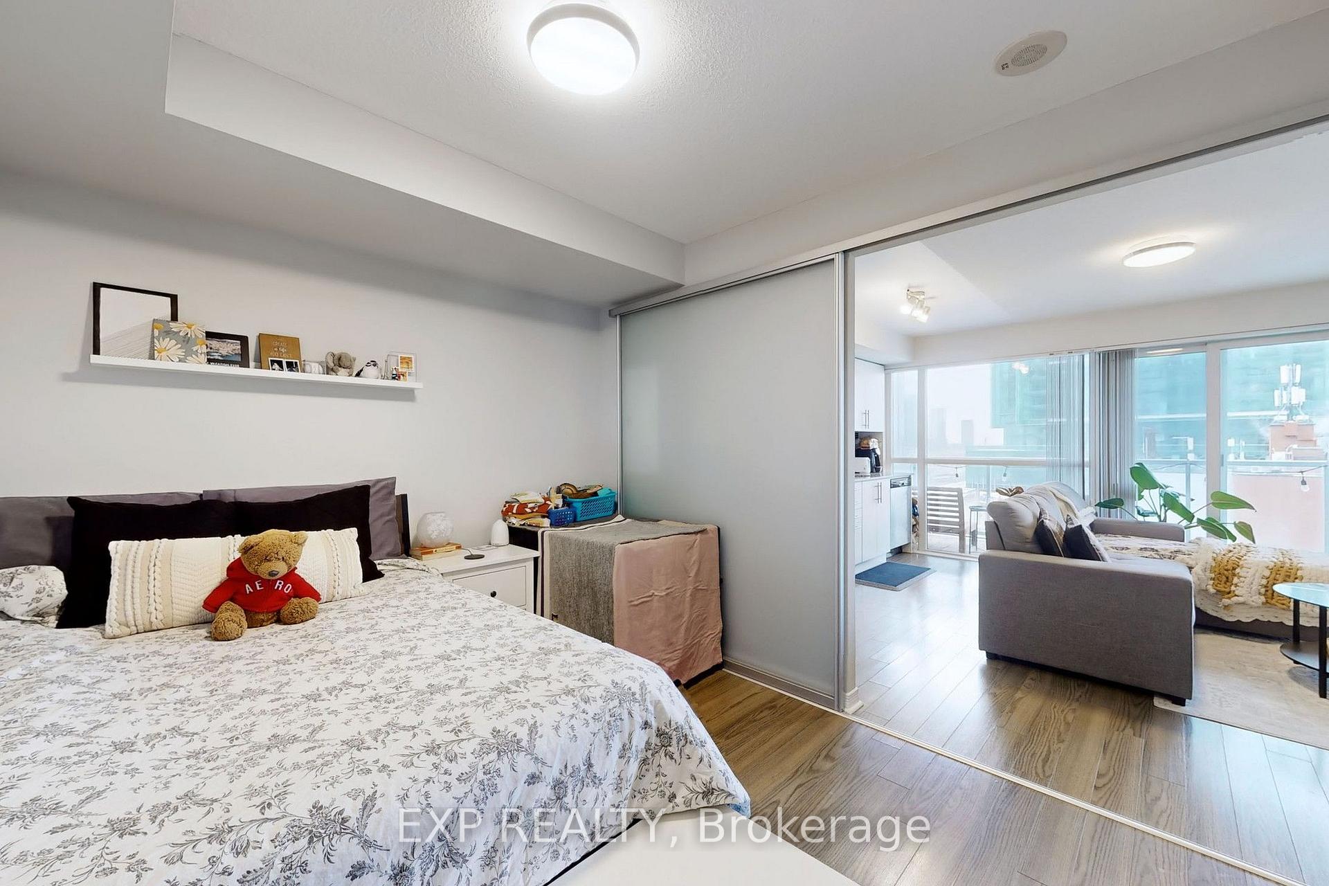 Photo 23 of Unit 817, 352 Front Street W, Toronto, Waterfront Communities — HOMEH