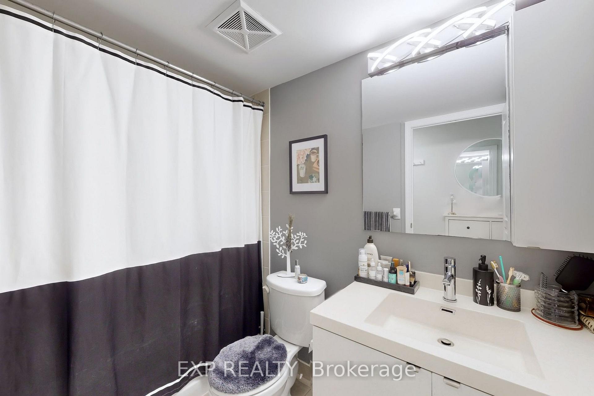 Photo 26 of Unit 817, 352 Front Street W, Toronto, Waterfront Communities — HOMEH