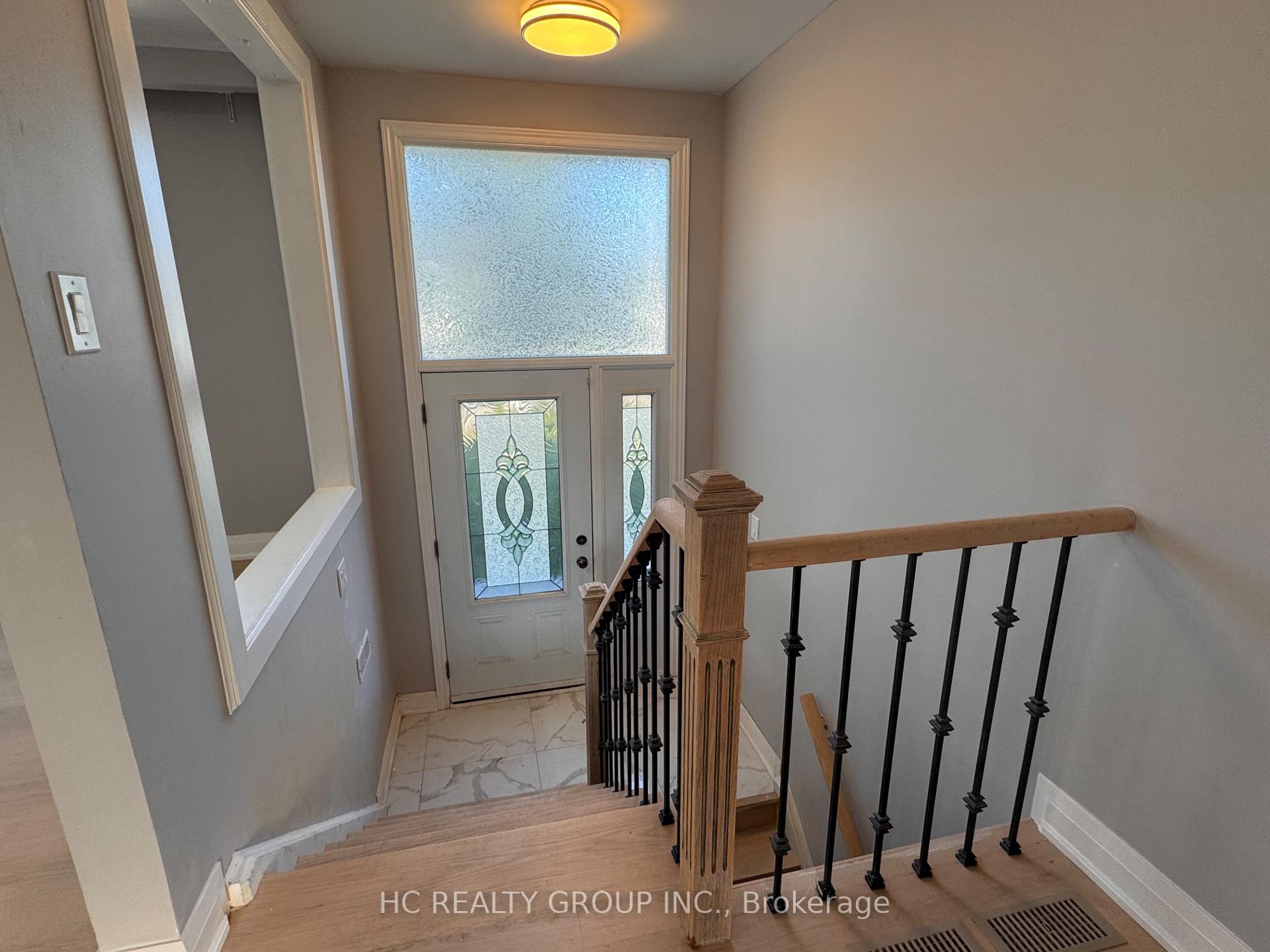 Photo 7 of 32 Upper King Richard Court, Markham, Bullock — HOMEH