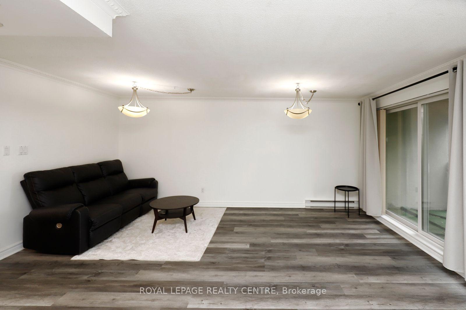 Photo 13 of Unit 103, 3040 Constitution Boulevard, Mississauga, Applewood — HOMEH