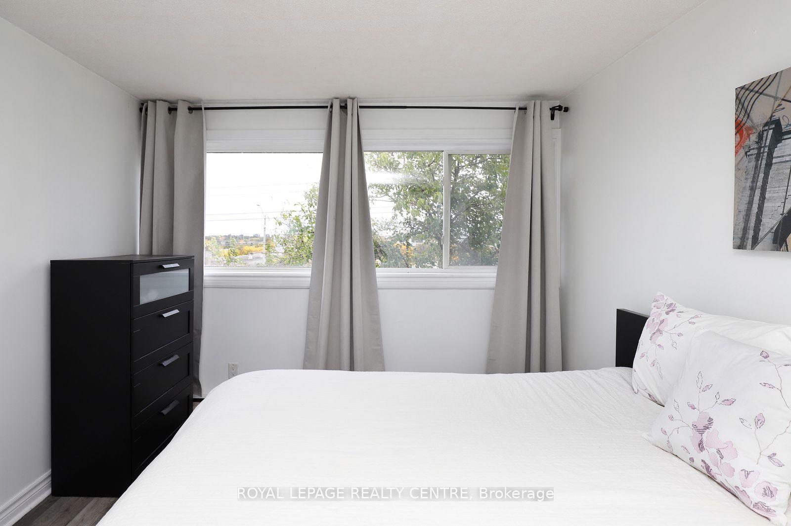 Photo 26 of Unit 103, 3040 Constitution Boulevard, Mississauga, Applewood — HOMEH