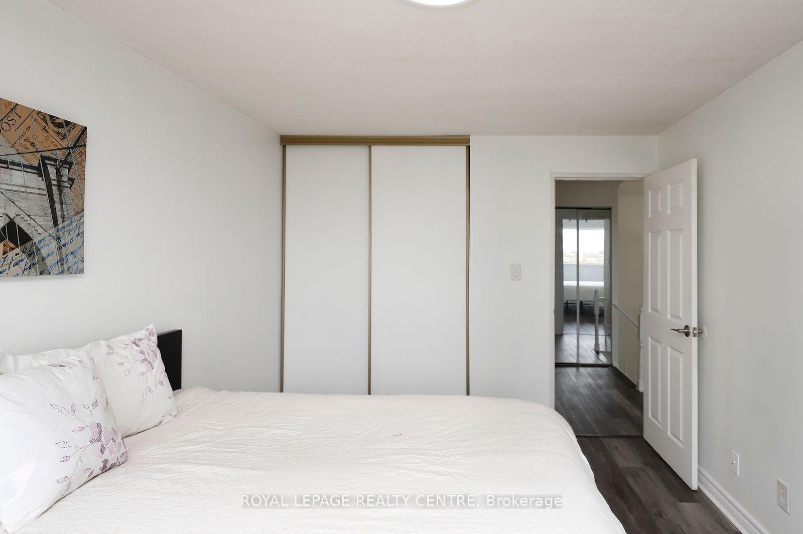 Photo 28 of Unit 103, 3040 Constitution Boulevard, Mississauga, Applewood — HOMEH