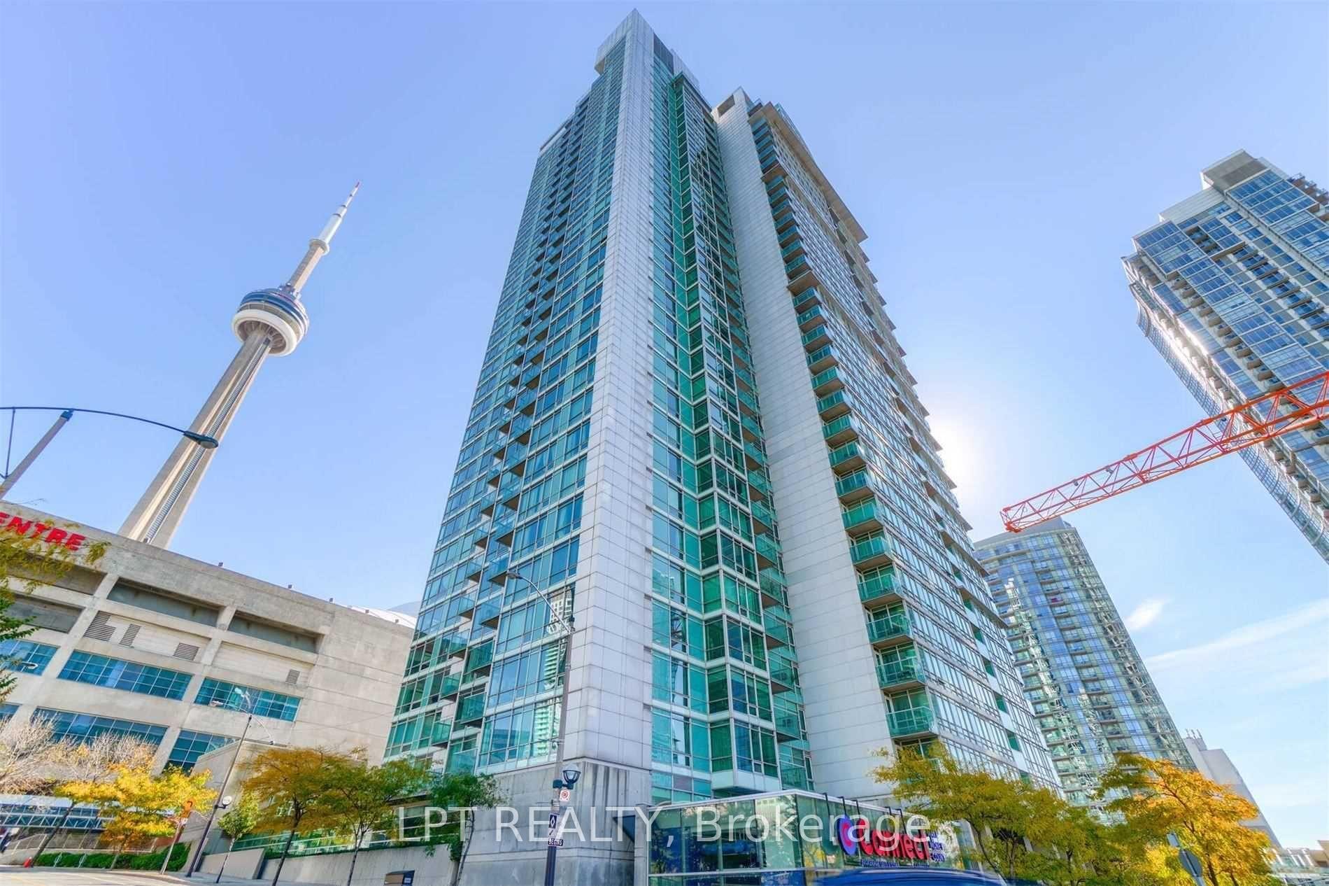 Front of Unit 1002, 81 Navy Wharf Court