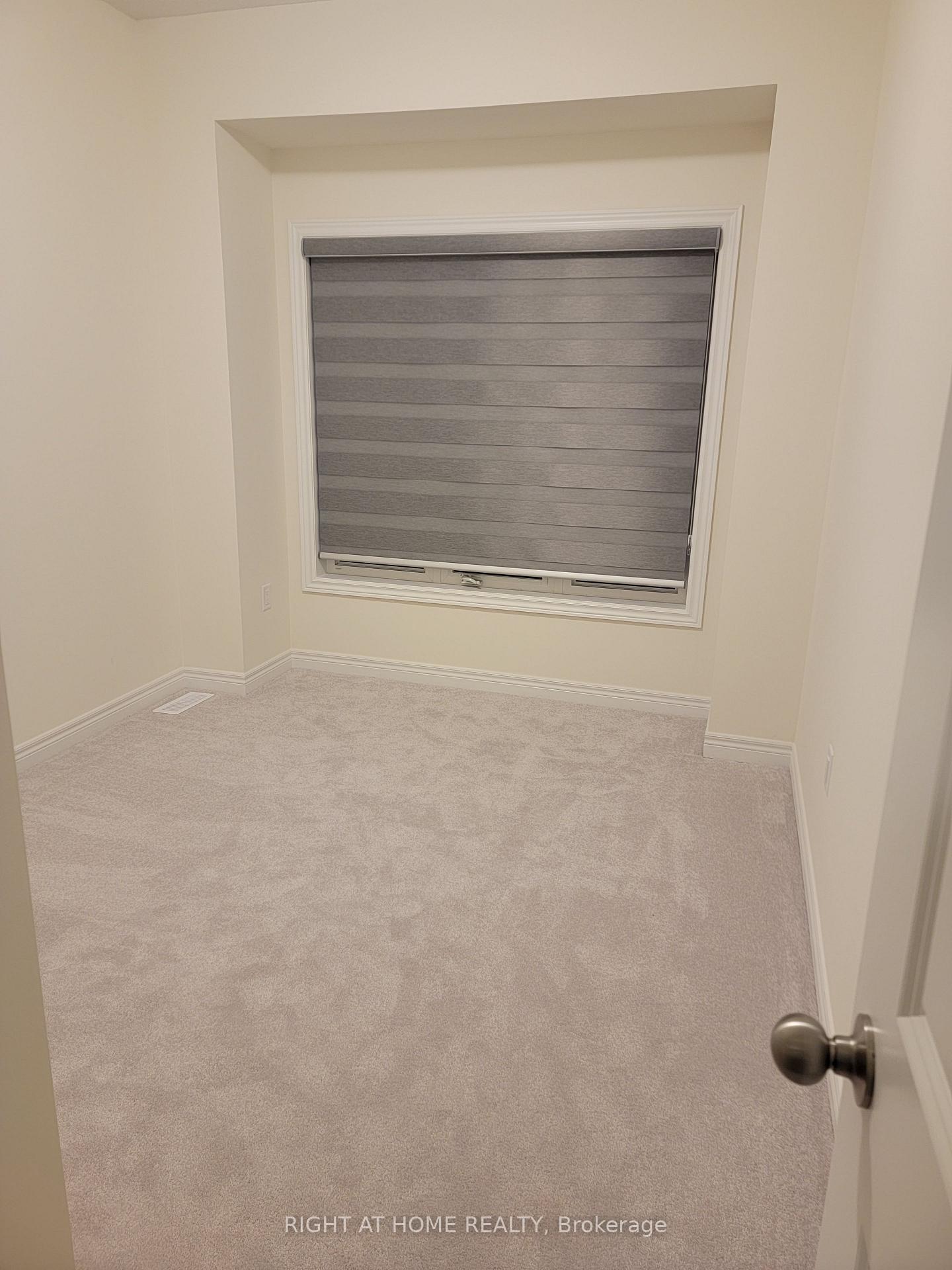 Photo 7 of Unit Main, 32 Truffle Court, Brampton, Northwest Brampton — HOMEH