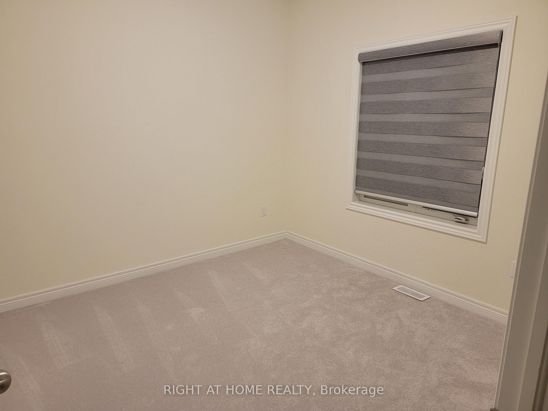 Photo 8 of Unit Main, 32 Truffle Court, Brampton, Northwest Brampton — HOMEH