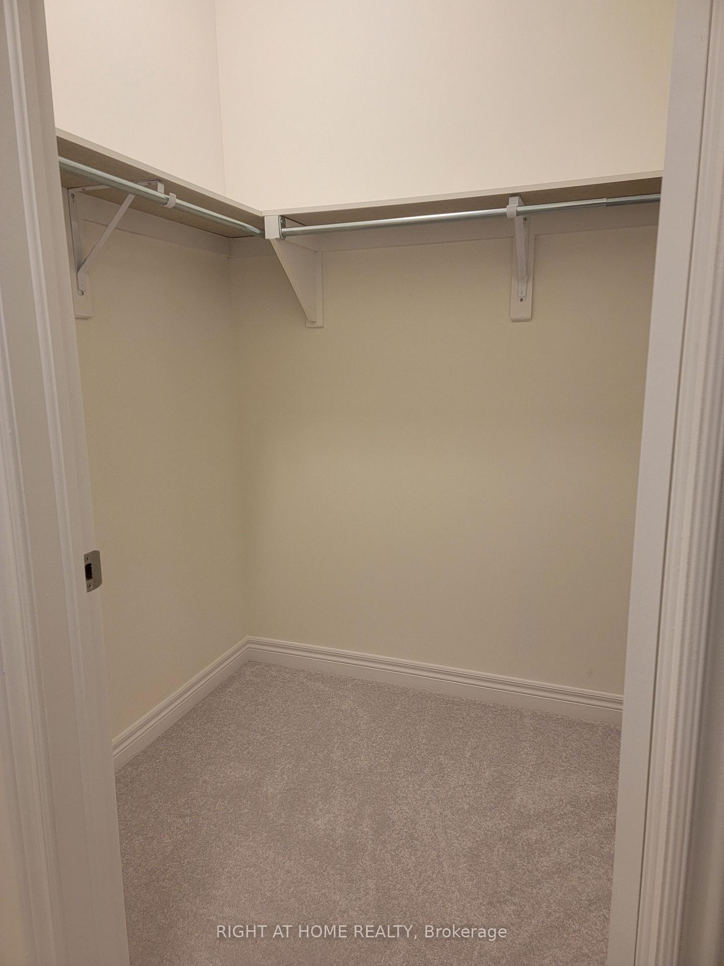 Photo 10 of Unit Main, 32 Truffle Court, Brampton, Northwest Brampton — HOMEH