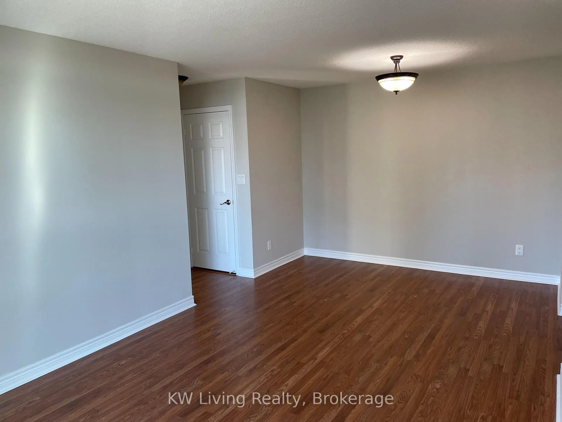 Photo 12 of Unit 1007, 208 Enfield Place, Mississauga, City Centre — HOMEH