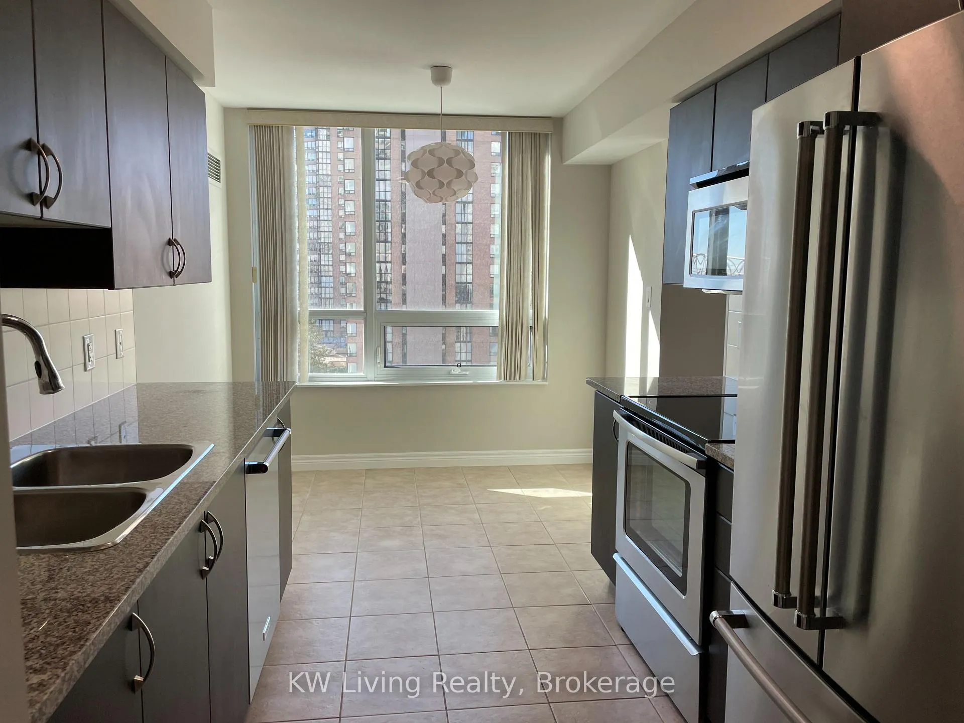 Photo 17 of Unit 1007, 208 Enfield Place, Mississauga, City Centre — HOMEH