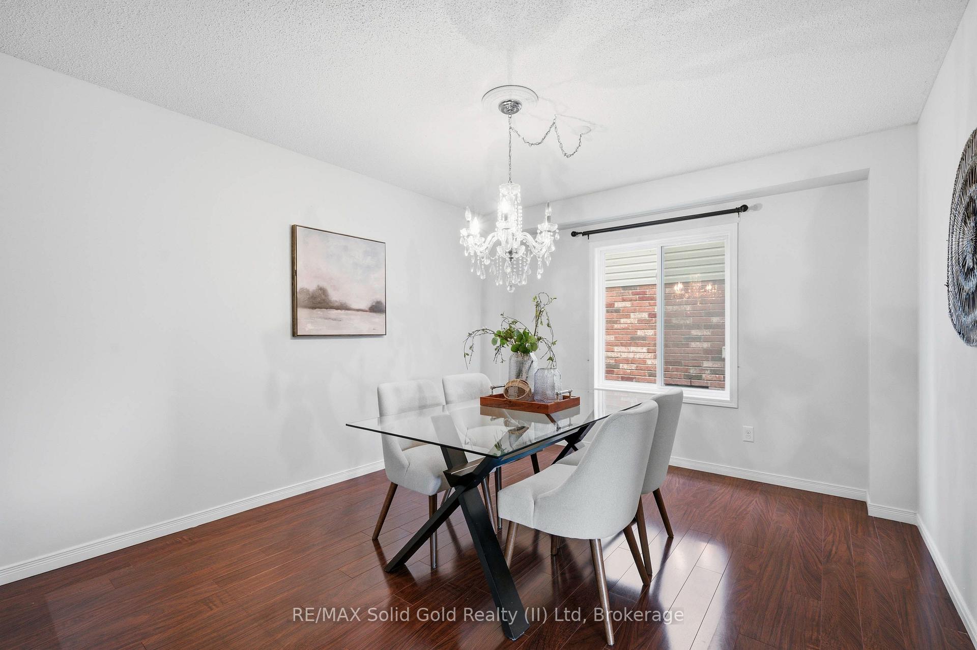 Photo 11 of 324 Beaumont Crescent, Kitchener, Idlewood — HOMEH