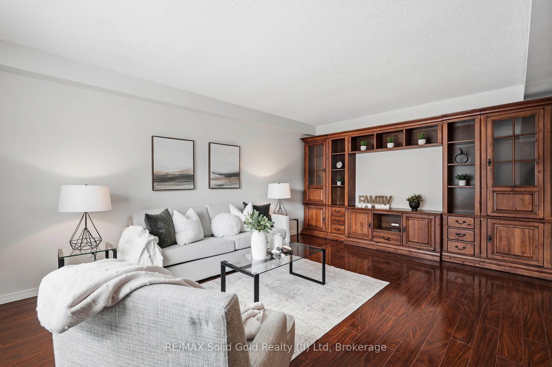 Photo 15 of 324 Beaumont Crescent, Kitchener, Idlewood — HOMEH