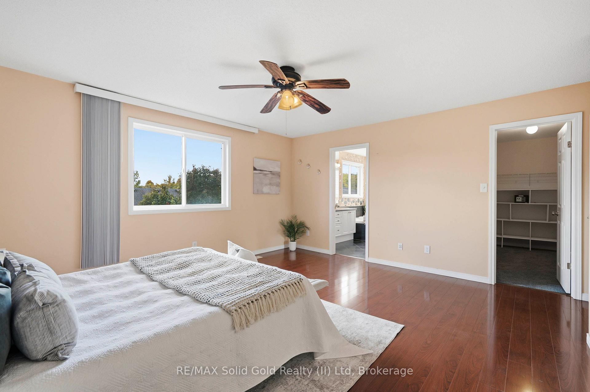 Photo 21 of 324 Beaumont Crescent, Kitchener, Idlewood — HOMEH