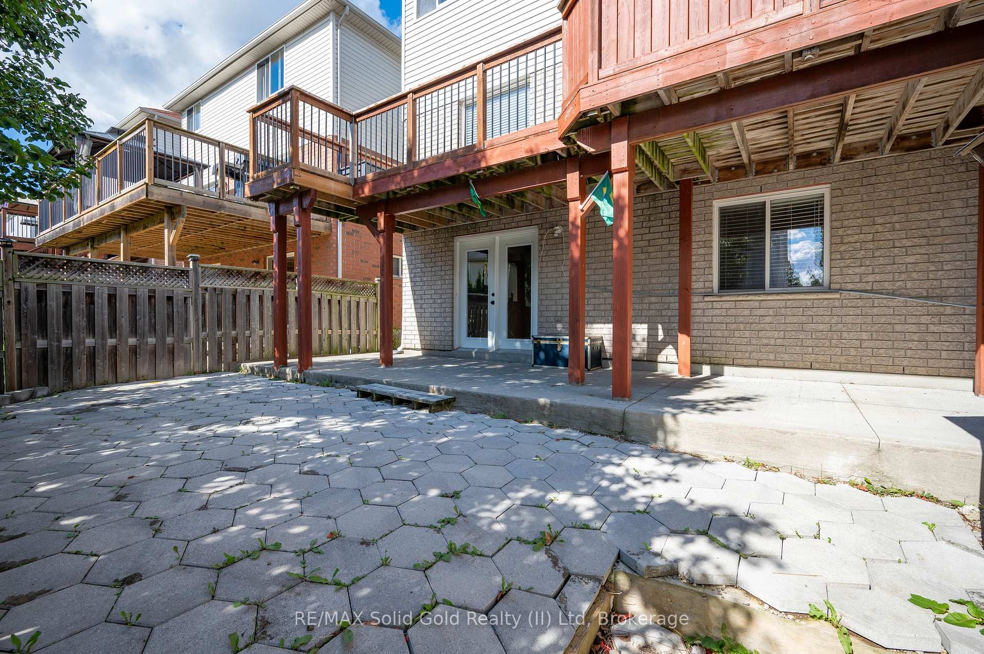 Photo 45 of 324 Beaumont Crescent, Kitchener, Idlewood — HOMEH