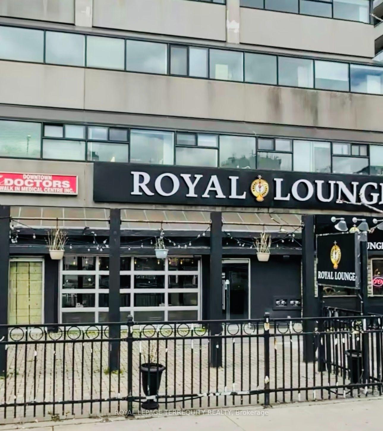 Photo of 720 Spadina Avenue