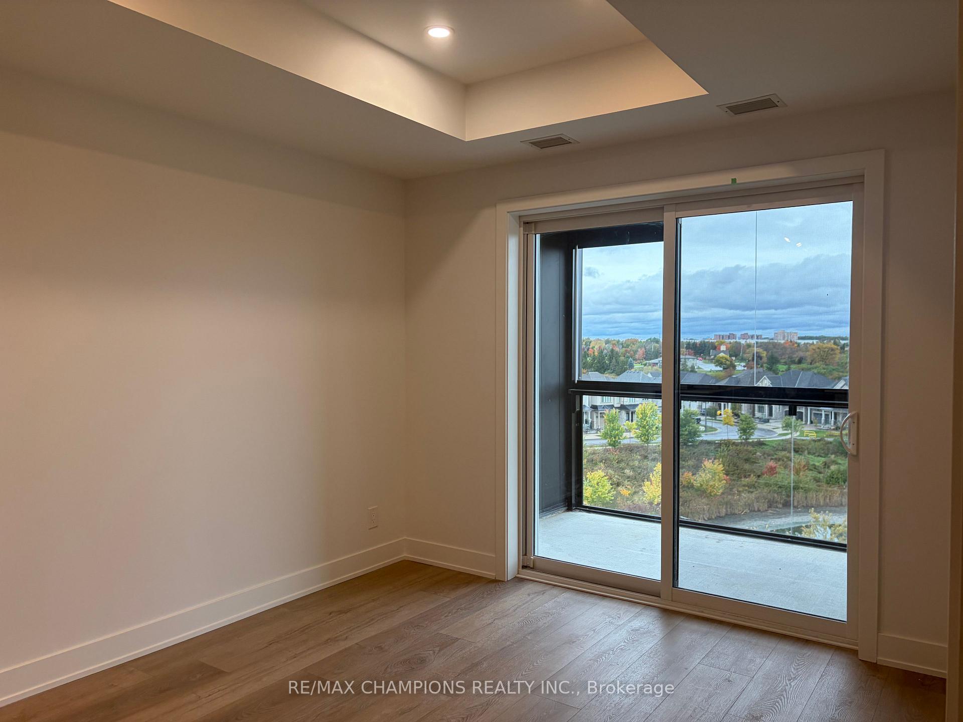 Photo 3 of Unit 607, 3008 William Cutmore Boulevard, Oakville, Joshua Meadows — HOMEH
