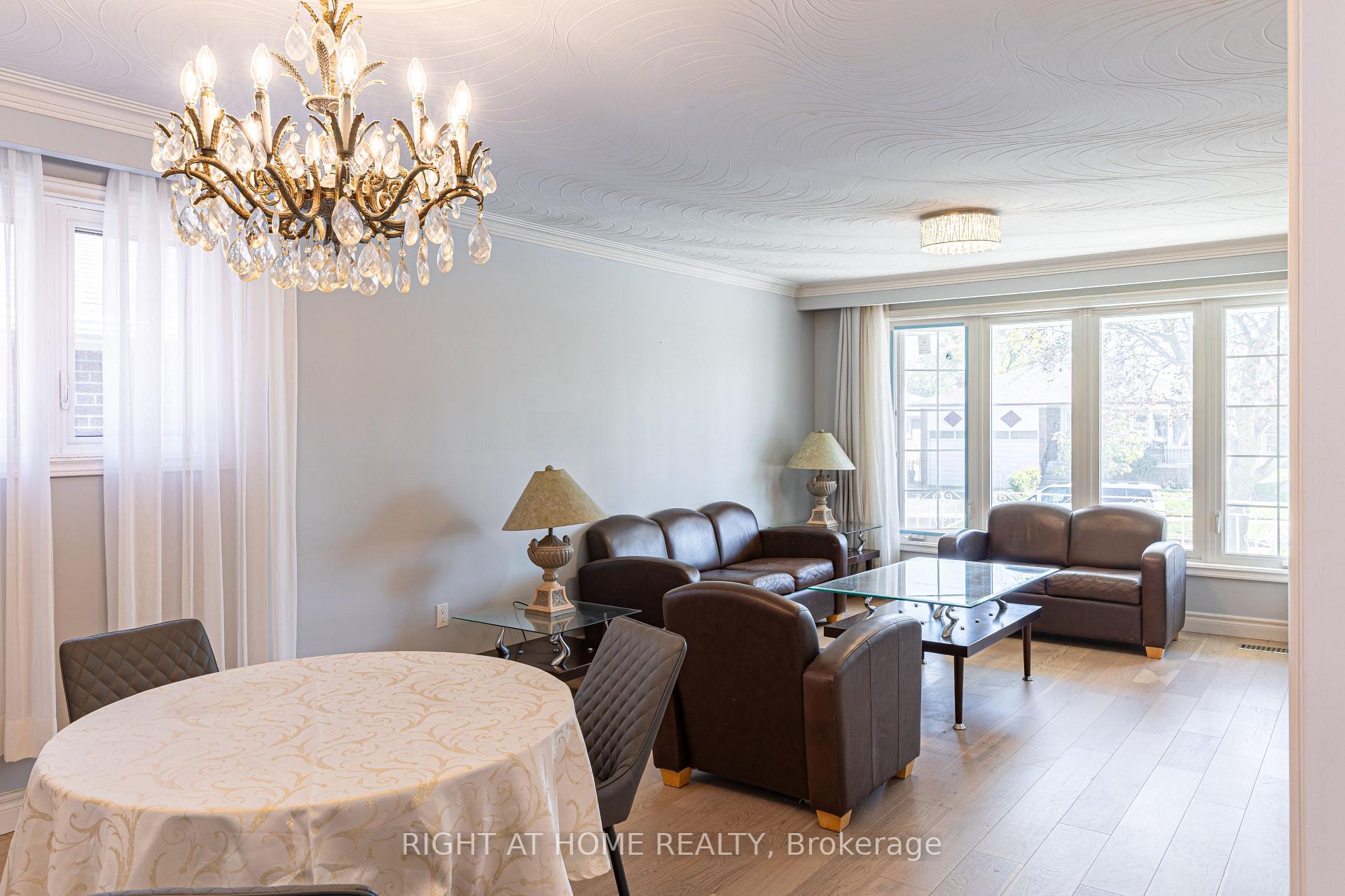 Photo 9 of 62 Iangrove Terrace, Scarborough, L'Amoreaux — HOMEH