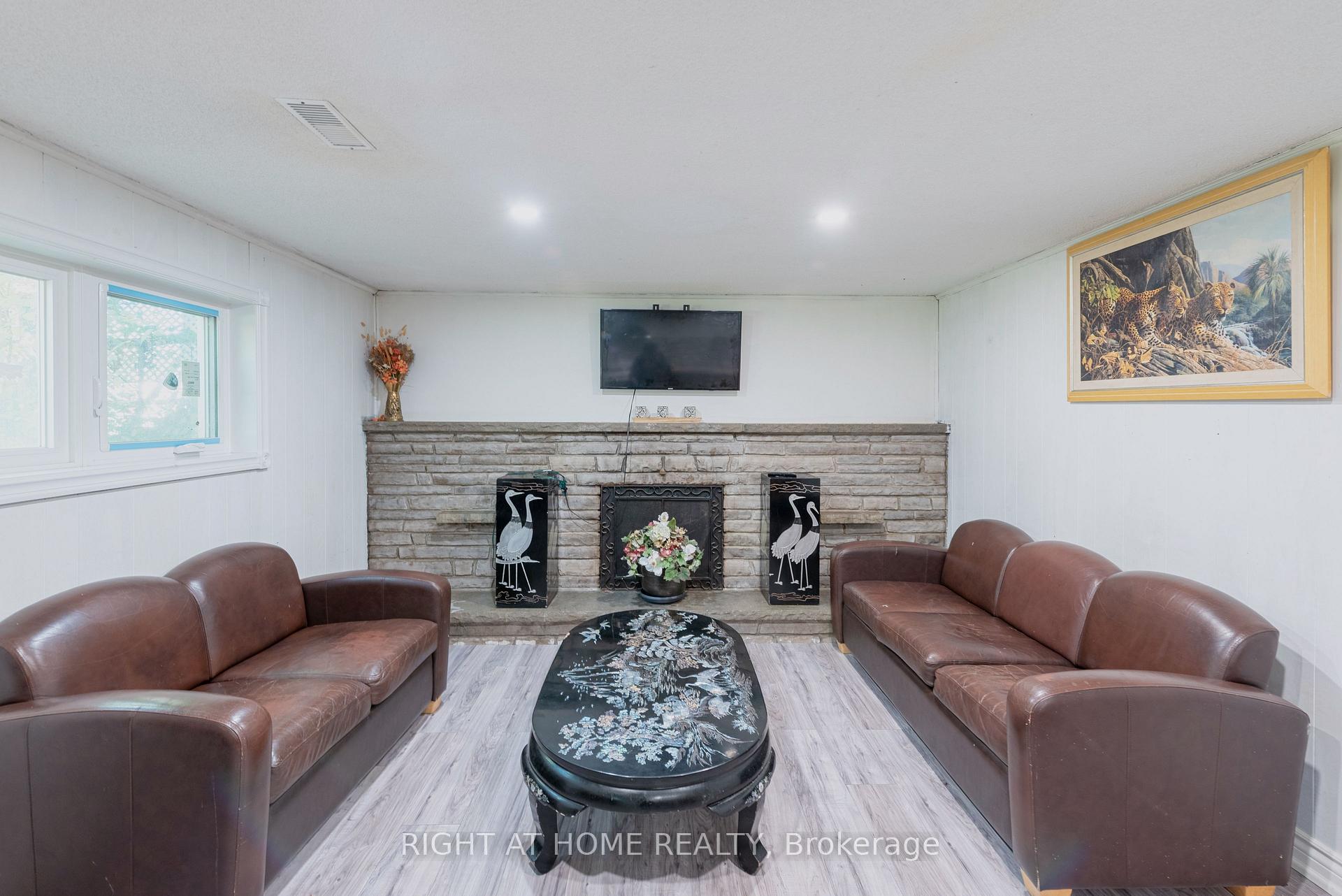 Photo 23 of 62 Iangrove Terrace, Scarborough, L'Amoreaux — HOMEH
