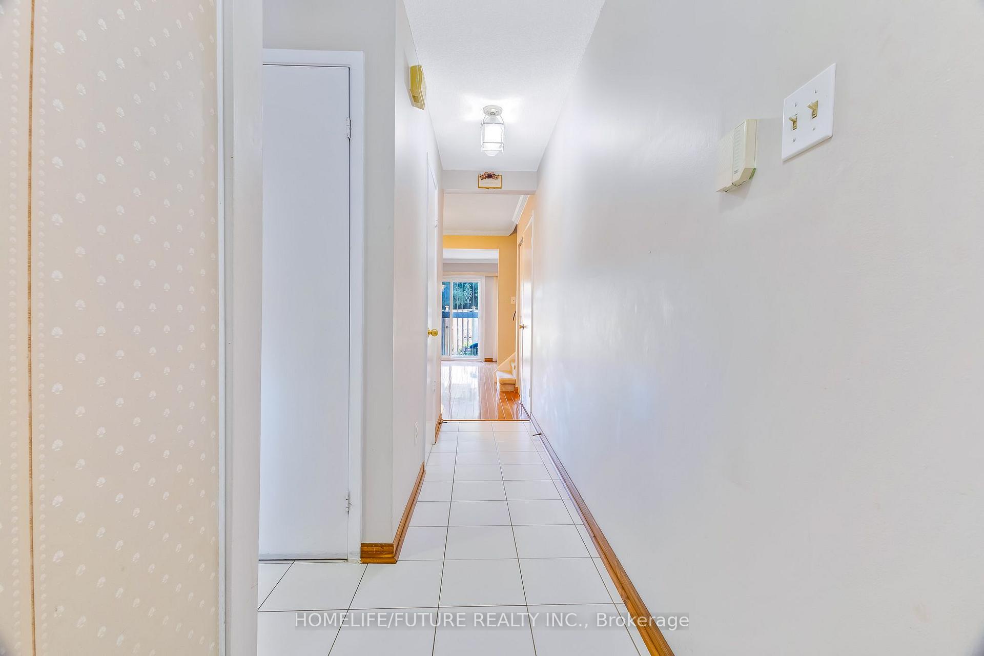 Photo 3 of Unit 174, 124 Dusay Place, Scarborough, L'Amoreaux — HOMEH