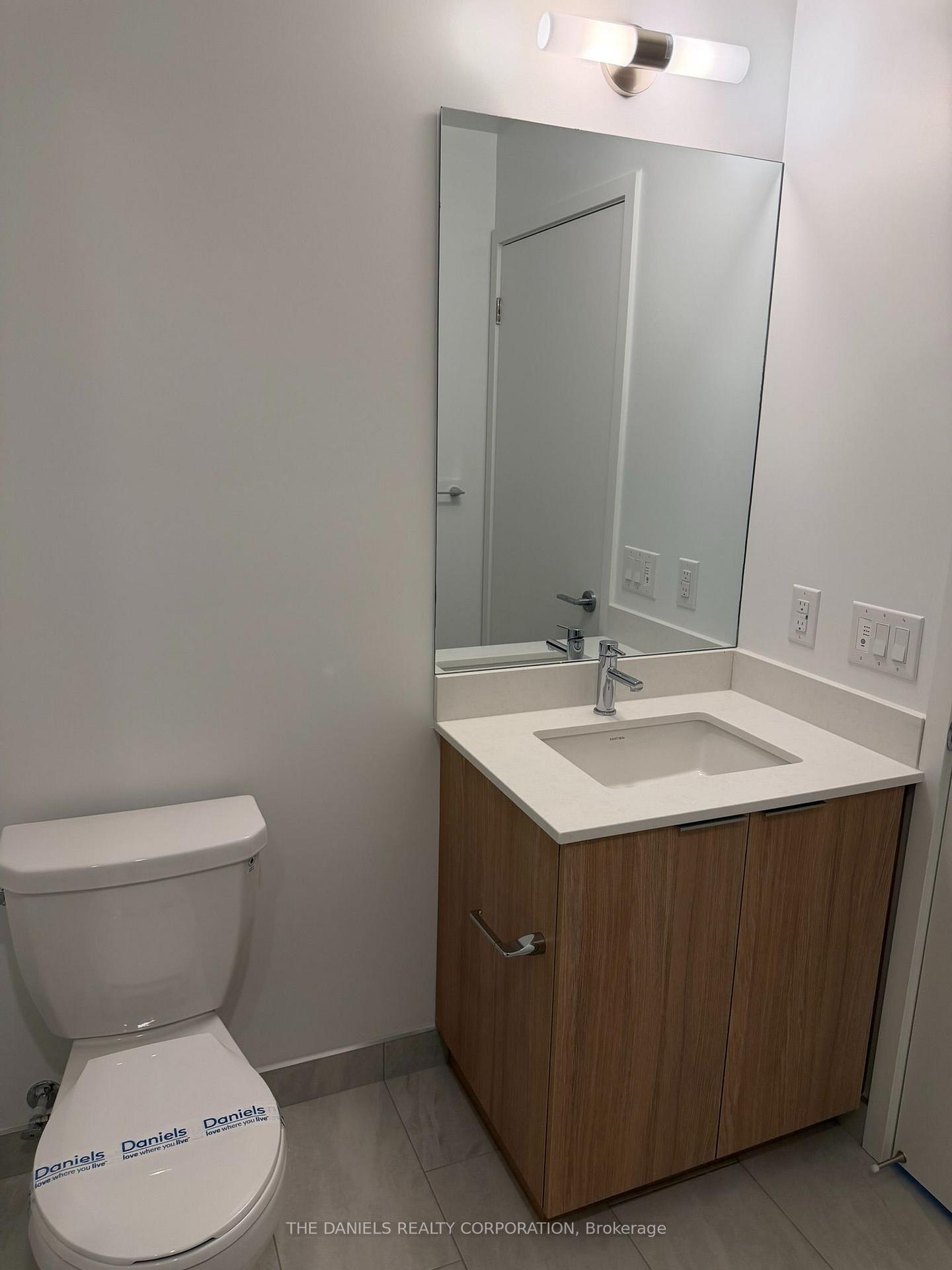 Photo 12 of Unit 4411, 395 Square One Drive, Mississauga, City Centre — HOMEH