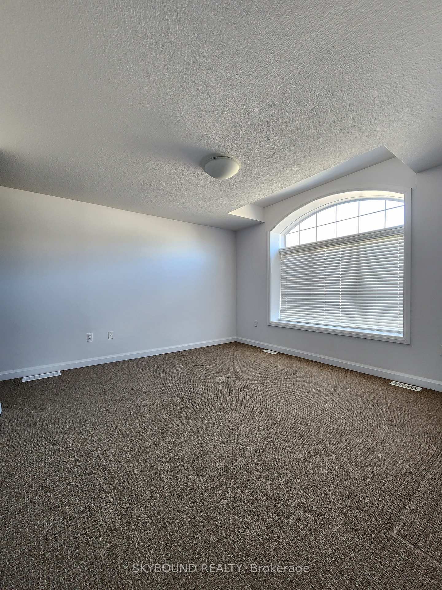 Photo 15 of Unit 60, 1169 Garner Road, Hamilton, Meadowlands — HOMEH