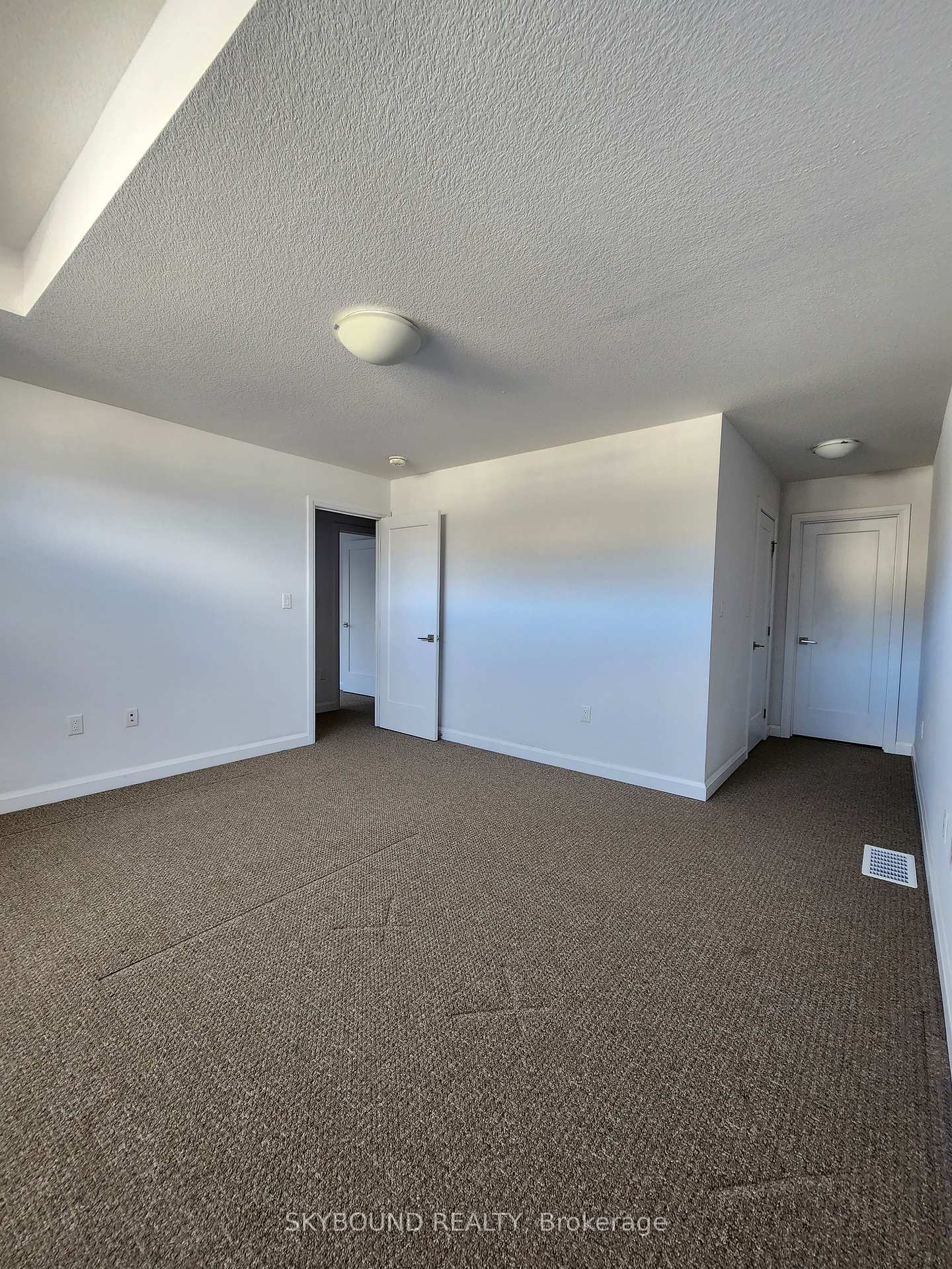 Photo 16 of Unit 60, 1169 Garner Road, Hamilton, Meadowlands — HOMEH