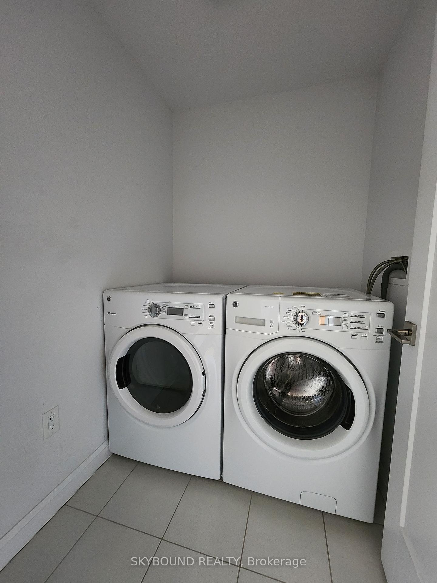 Photo 20 of Unit 60, 1169 Garner Road, Hamilton, Meadowlands — HOMEH