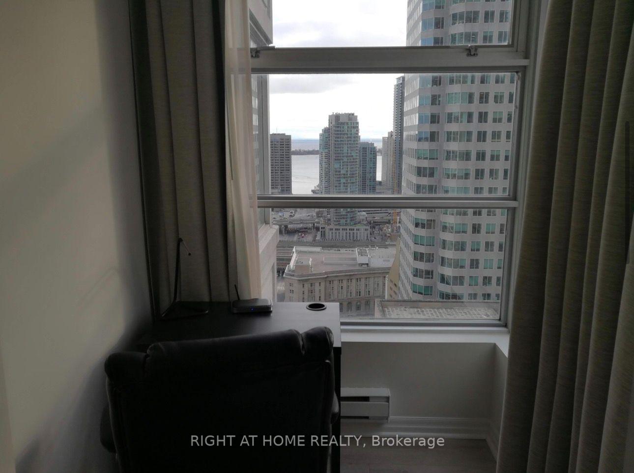 Photo 6 of Unit 2612, 1 King Street W, Toronto, Bay Street Corridor — HOMEH