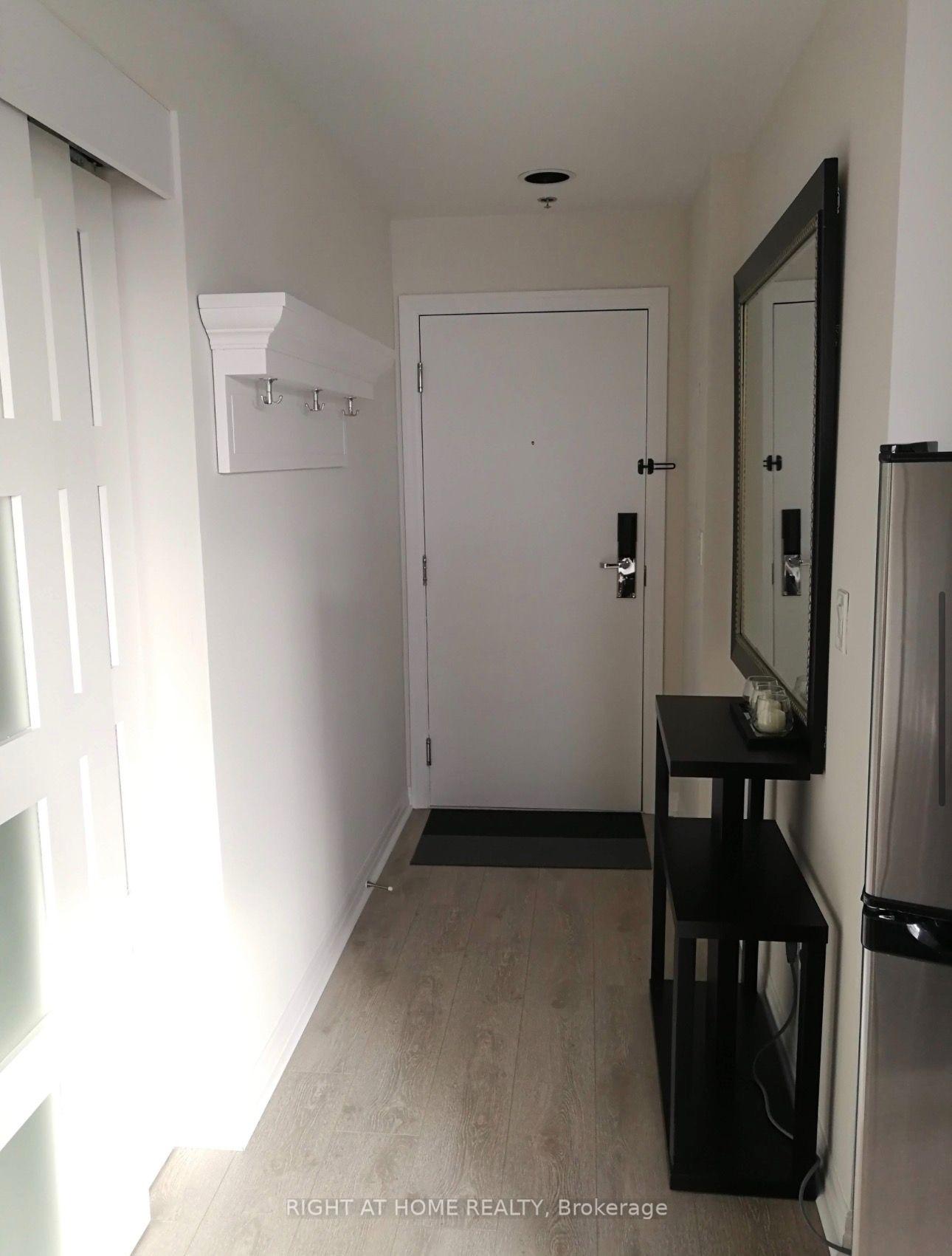 Photo 10 of Unit 2612, 1 King Street W, Toronto, Bay Street Corridor — HOMEH