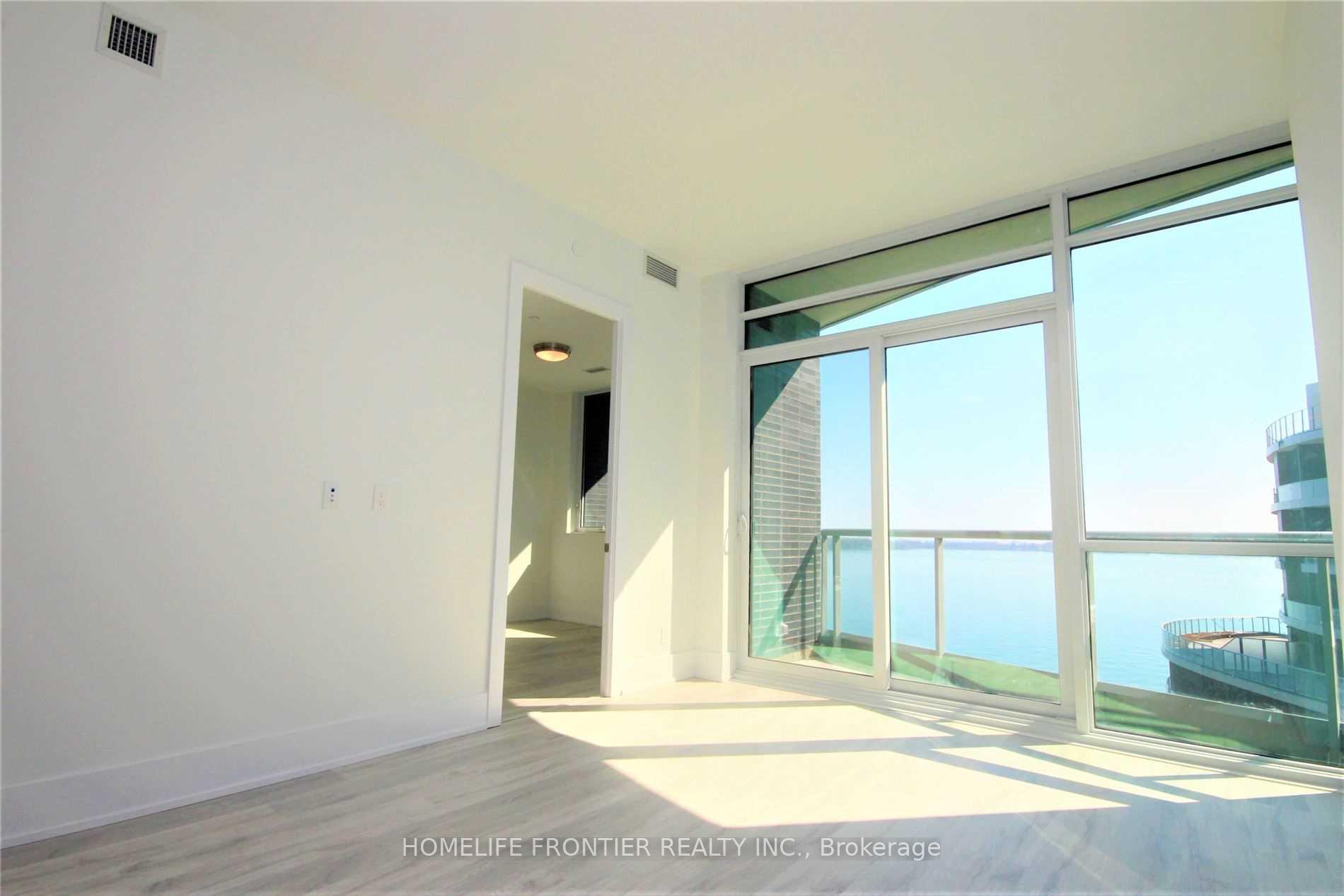 Photo 10 of Unit 912, 1 Edgewater Drive, Toronto, Waterfront Communities — HOMEH