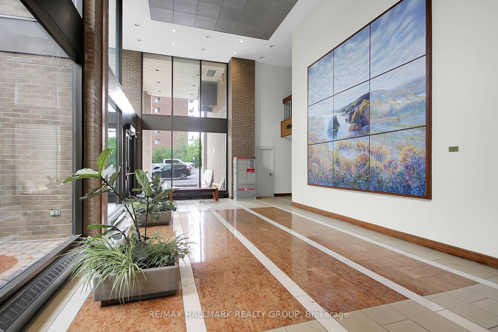Photo 3 of Unit 1503, 505 St Laurent Boulevard, Ottawa, Viscount Alexander Park — HOMEH