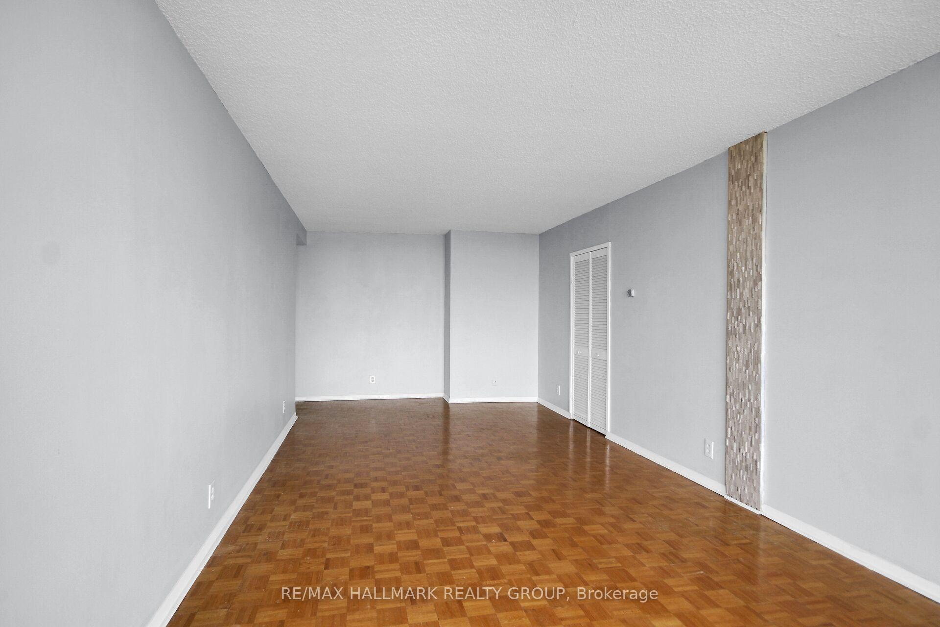 Photo 12 of Unit 1503, 505 St Laurent Boulevard, Ottawa, Viscount Alexander Park — HOMEH