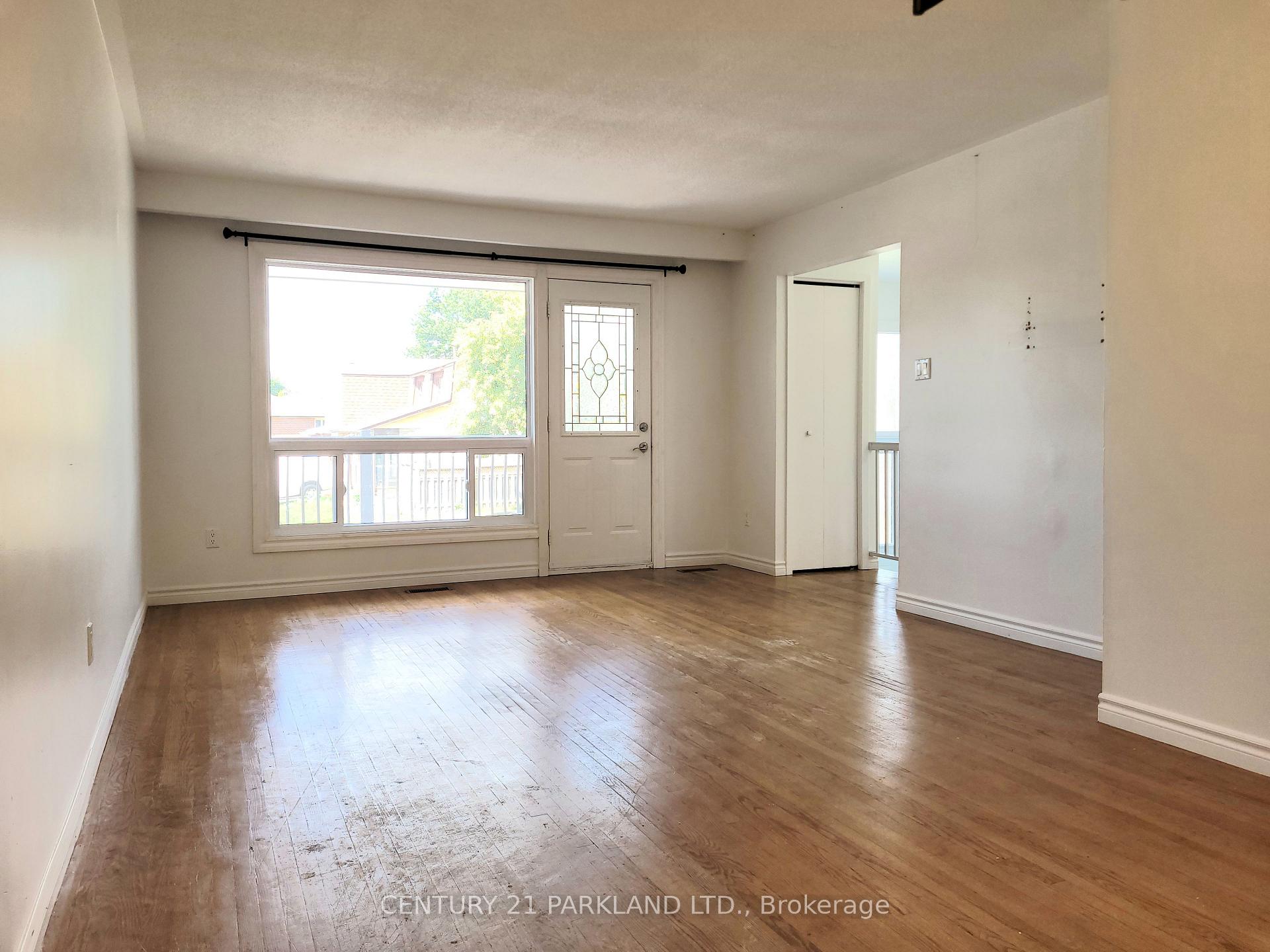Photo 8 of 13 Tolton Drive, Brampton, Brampton North — HOMEH