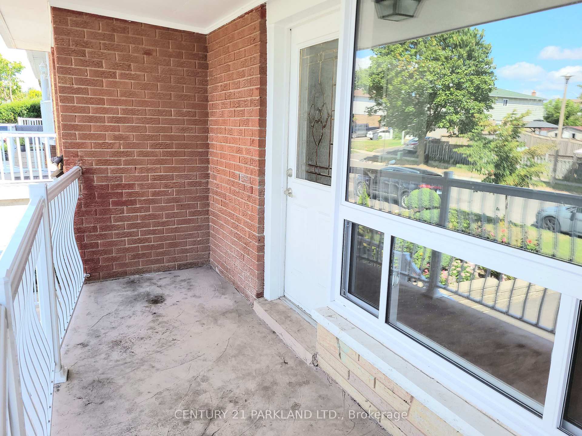 Photo 9 of 13 Tolton Drive, Brampton, Brampton North — HOMEH
