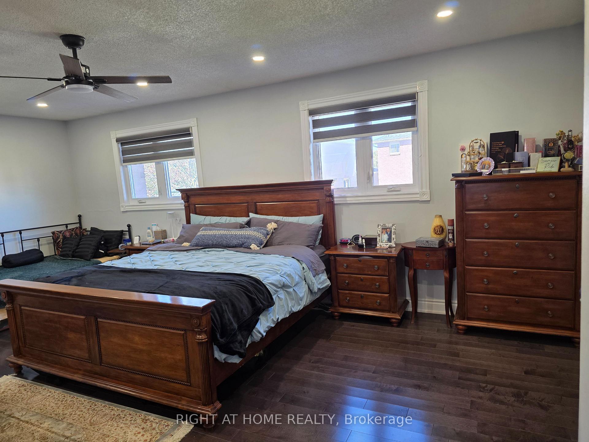 Photo 15 of 16 Griffiths Drive, Ajax, Central West — HOMEH