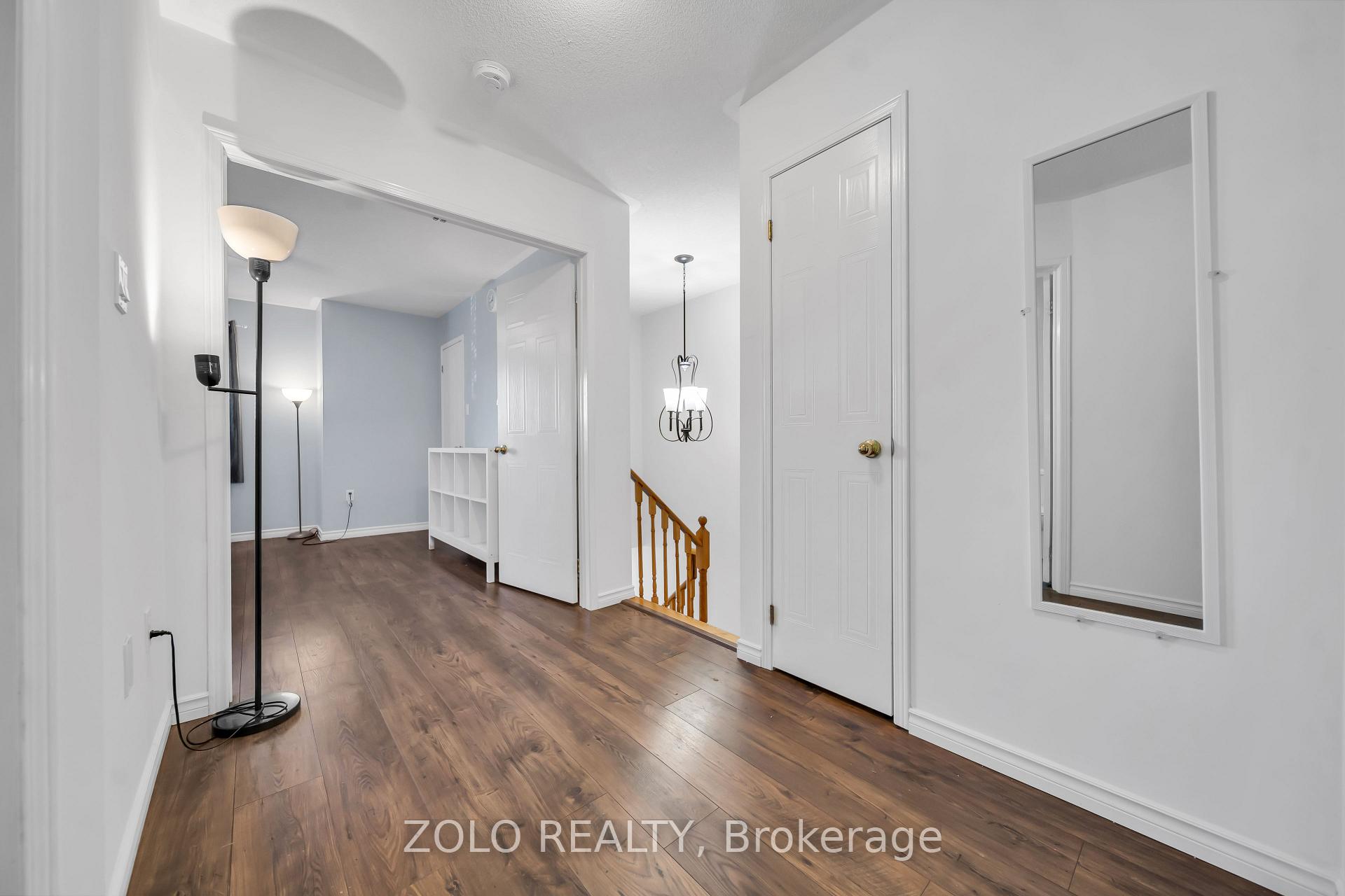 Photo 25 of 215 Park Drive, Whitchurch-Stouffville, Stouffville — HOMEH