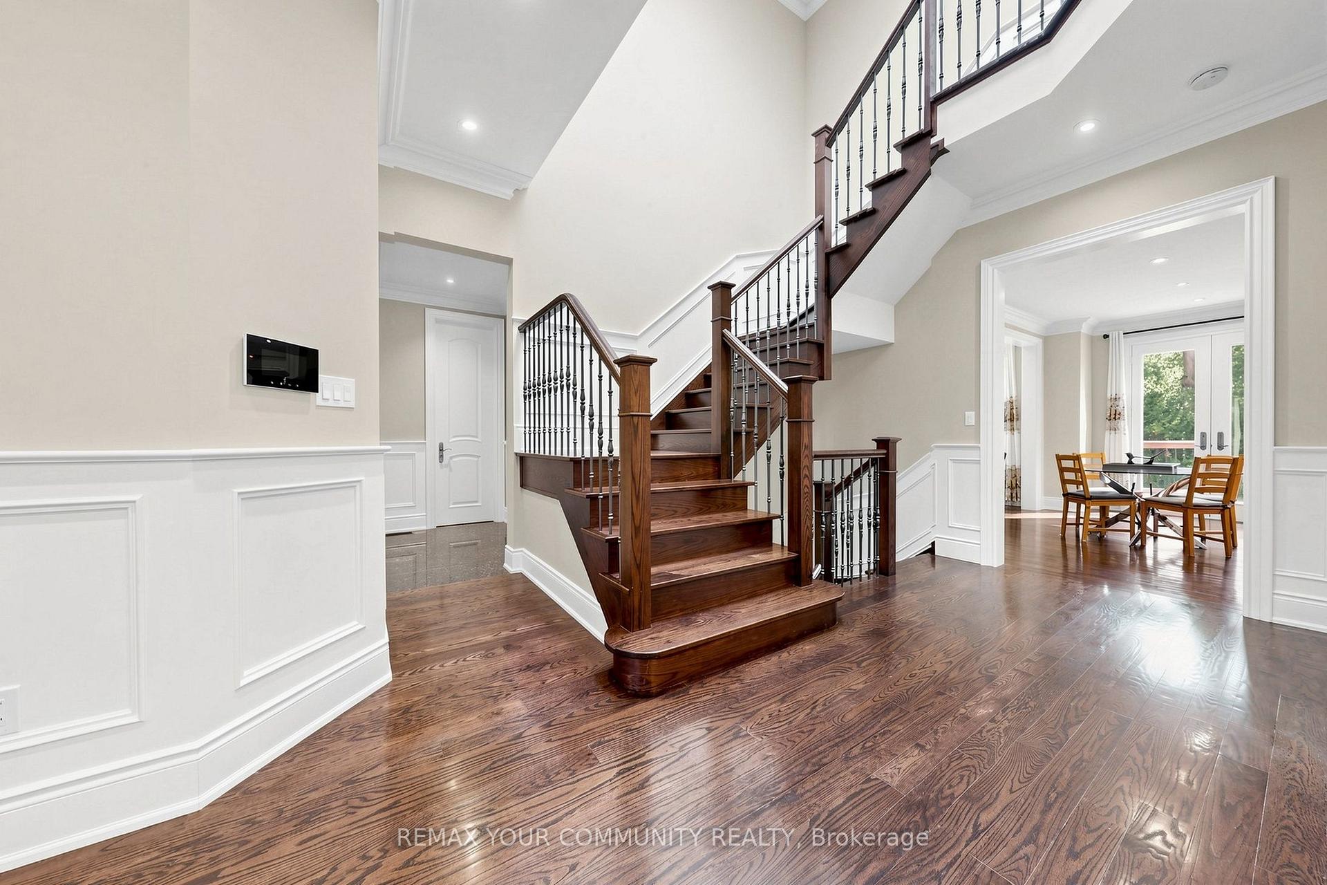 Photo 20 of 39 Moore Park Avenue, North York, Newtonbrook West — HOMEH