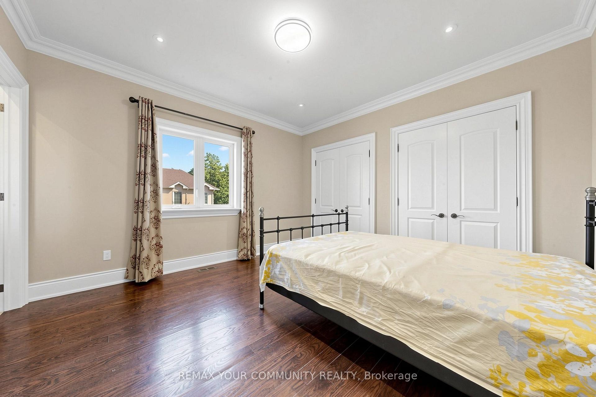 Photo 34 of 39 Moore Park Avenue, North York, Newtonbrook West — HOMEH
