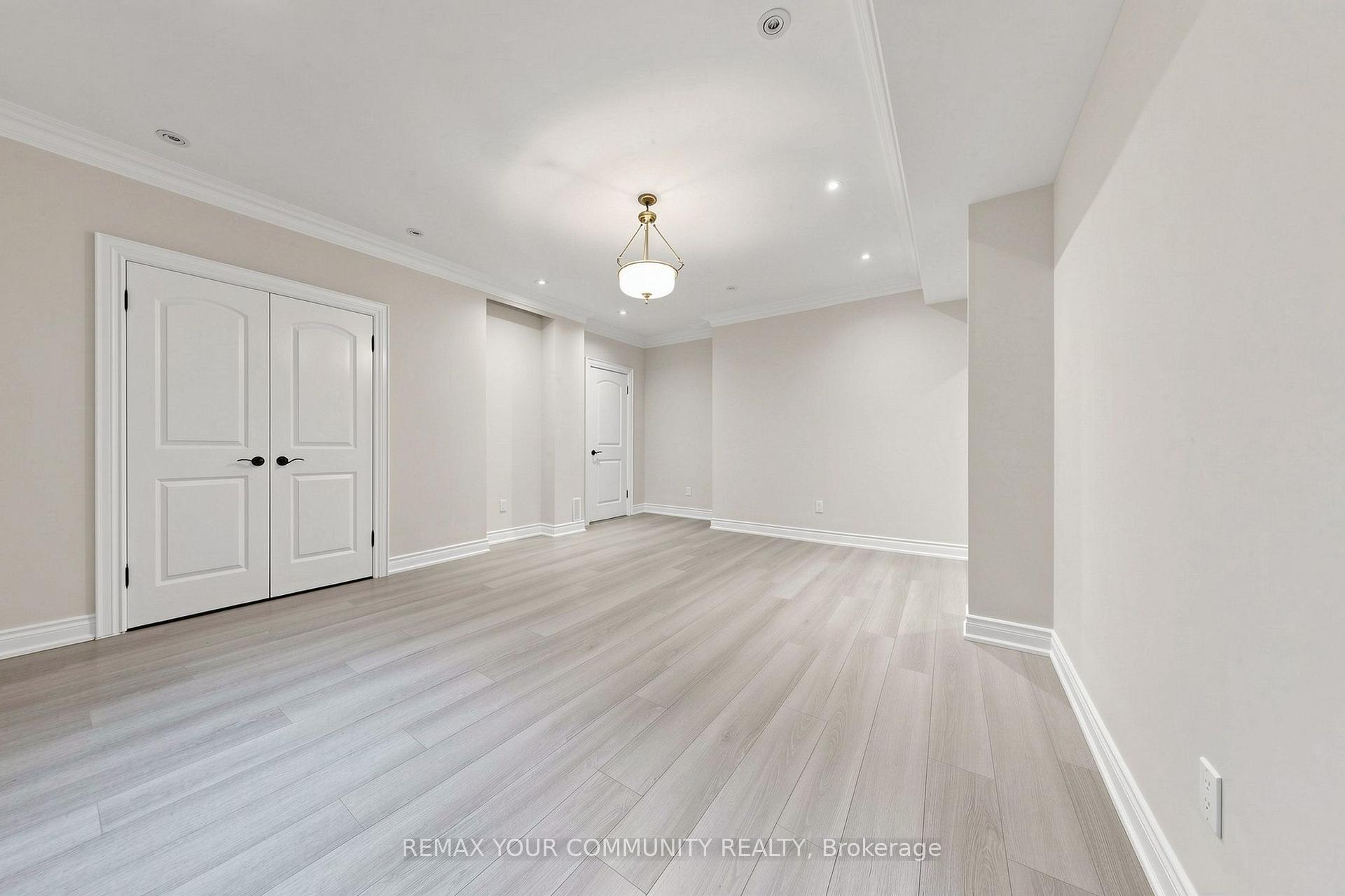 Photo 45 of 39 Moore Park Avenue, North York, Newtonbrook West — HOMEH