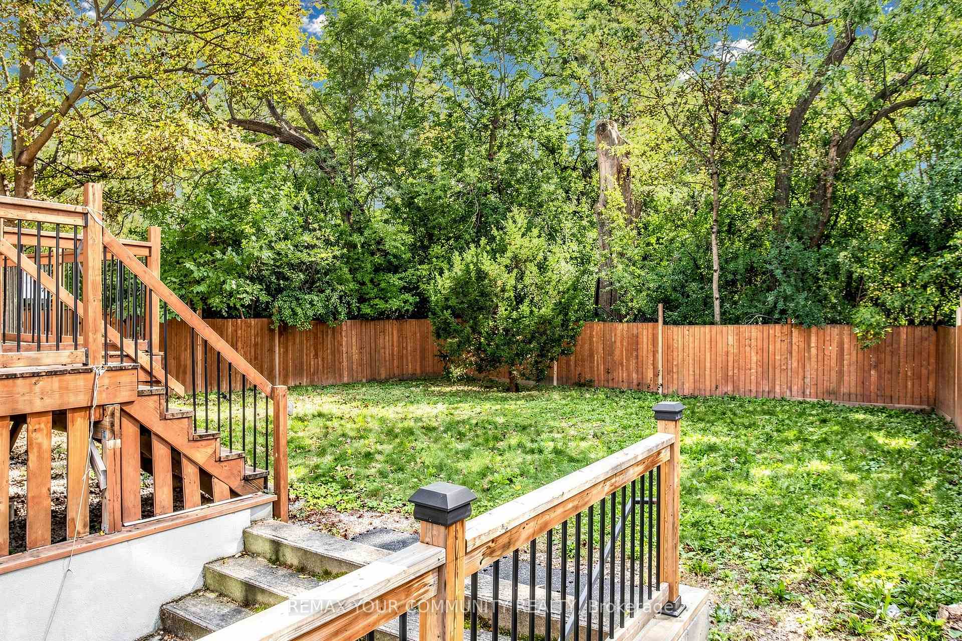 Photo 50 of 39 Moore Park Avenue, North York, Newtonbrook West — HOMEH
