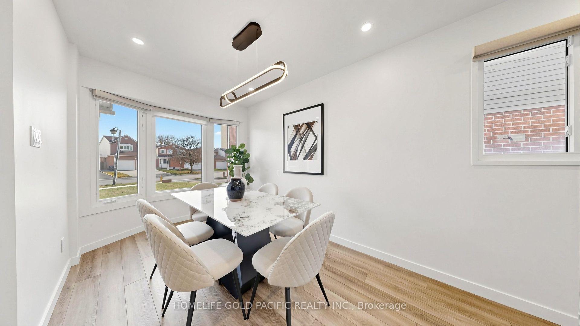 Photo 15 of 60 Elmfield Crescent, Scarborough, Steeles — HOMEH