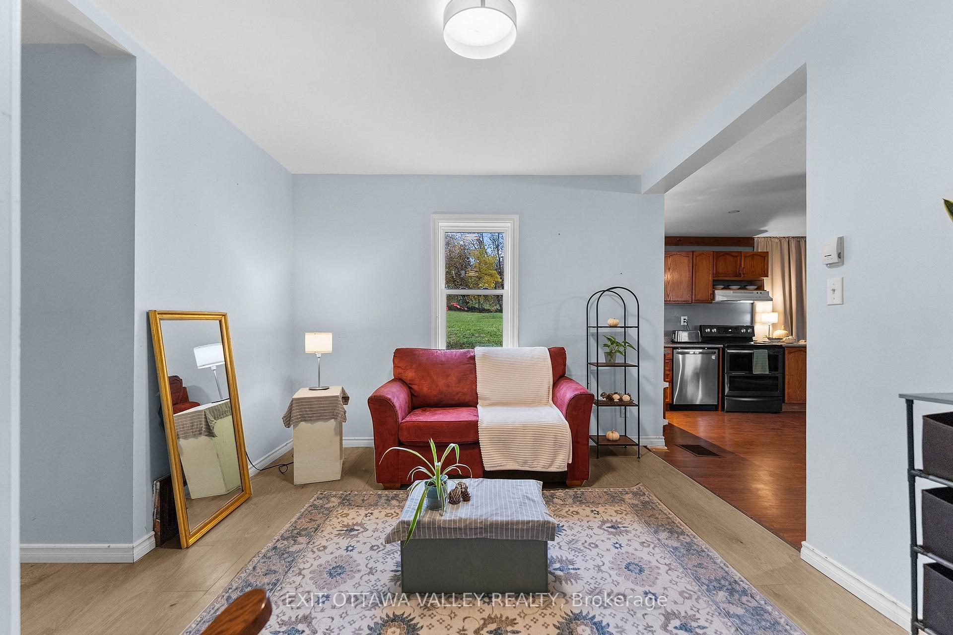 Photo 8 of 106 Bonnechere Street E, Bonnechere Valley, Eganville/Bonnechere Twp — HOMEH