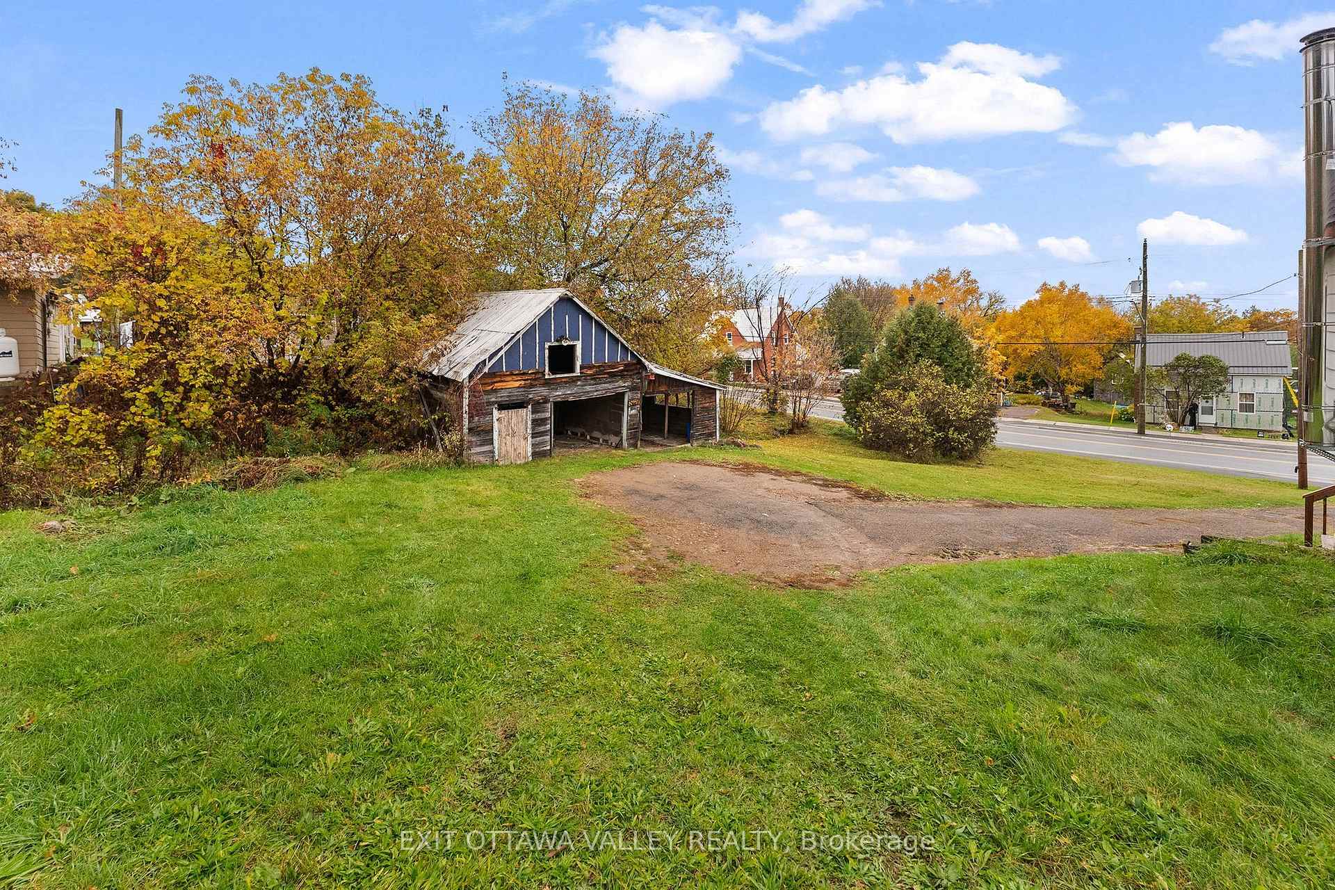 Photo 21 of 106 Bonnechere Street E, Bonnechere Valley, Eganville/Bonnechere Twp — HOMEH