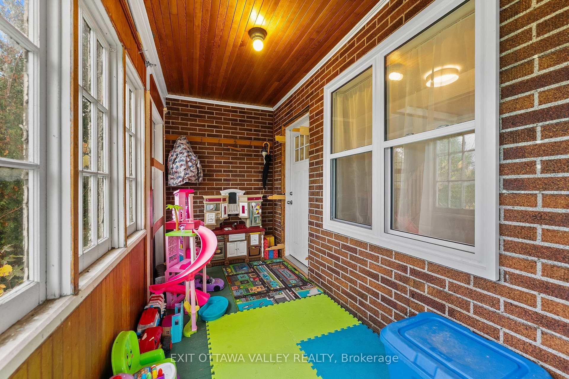 Photo 23 of 106 Bonnechere Street E, Bonnechere Valley, Eganville/Bonnechere Twp — HOMEH