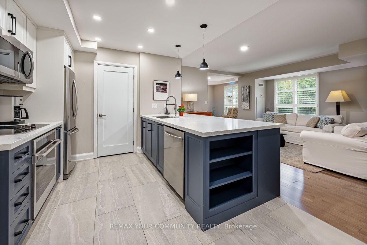 Photo 4 of Unit 201, 650 Mount Pleasant Road, Toronto, Mount Pleasant West — HOMEH