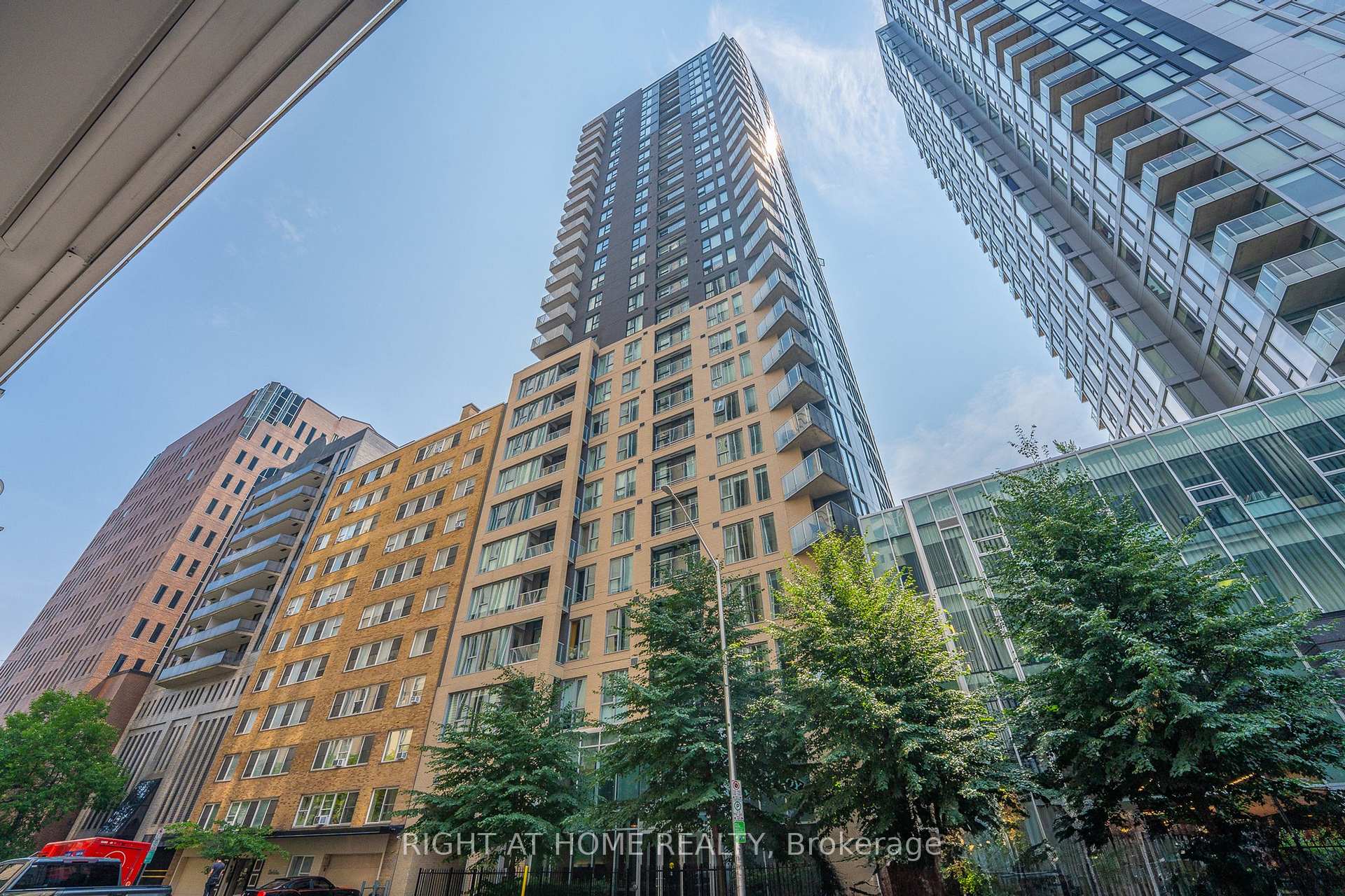 Photo 3 of Unit 1902, 40 Nepean Street, Ottawa, Ottawa Centre — HOMEH