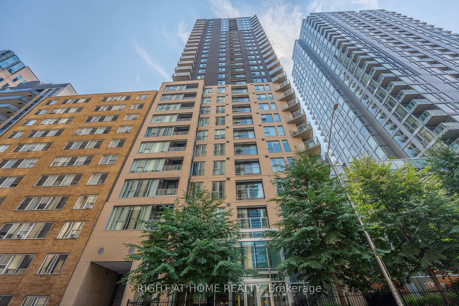 Photo 4 of Unit 1902, 40 Nepean Street, Ottawa, Ottawa Centre — HOMEH