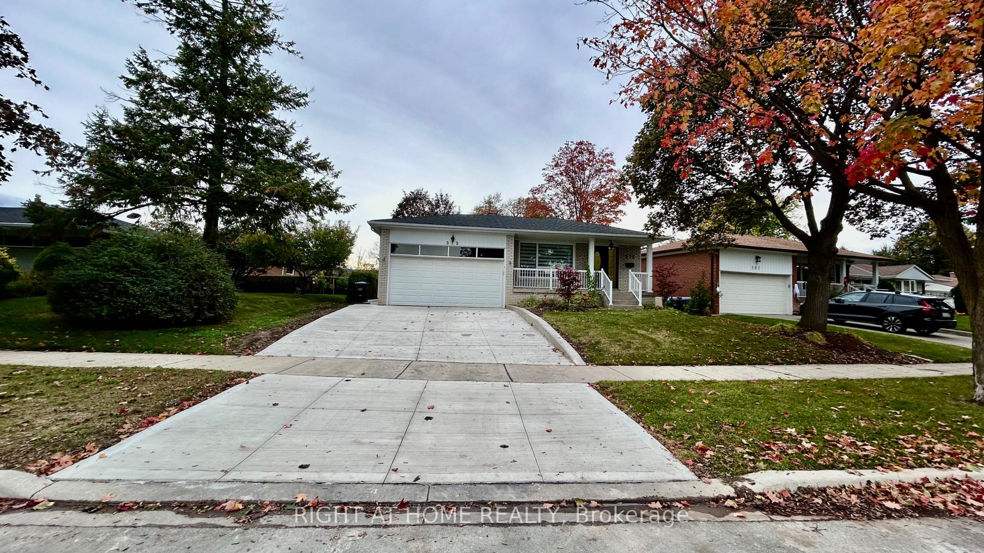 Photo 1 of 575 Eversley Drive, Mississauga, Mississauga Valleys — HOMEH