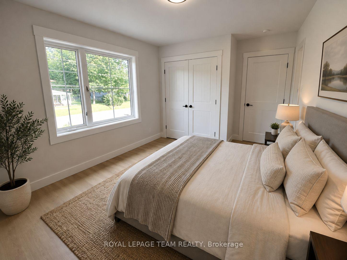 Photo 6 of Unit Unit 4, 730 Cecelia Street, Pembroke, Pembroke — HOMEH