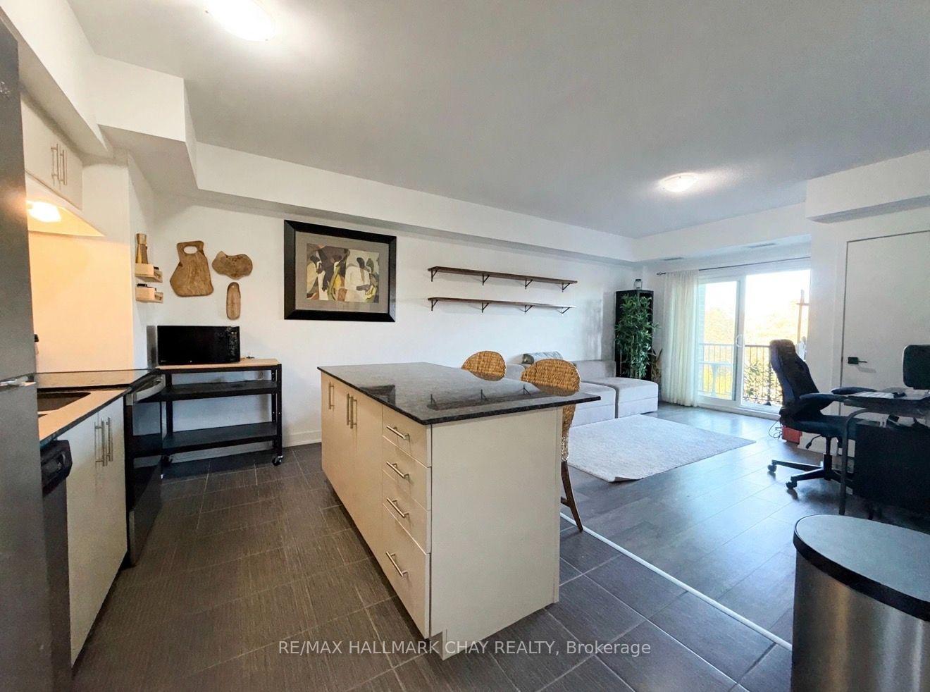 Photo 11 of Unit 304, 5 Chef Lane, Barrie, Rural Barrie Southeast — HOMEH